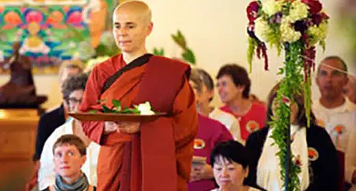 Dhammananda Bhikkhun-awaken