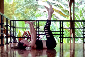 dead-bug-kriya-Awaken