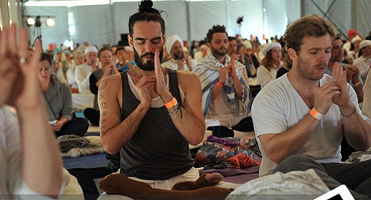 The Kundalini Yoga Brand: How Russell Brand And Other Celebrities Are  Making Kundalini Yoga Mainstream – Awaken