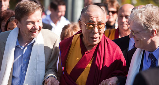 Eckhart_Tolle,_the_Dalai_Lama-awaken