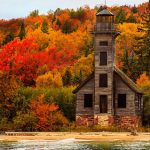 Grand-Island-East-Channel-Light-House,-Michigan,-USA-awaken