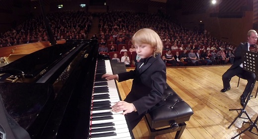 awaken-Mozart, Piano Concerto No 3 In D Major Елисей Мысин Young Pianist And Composer