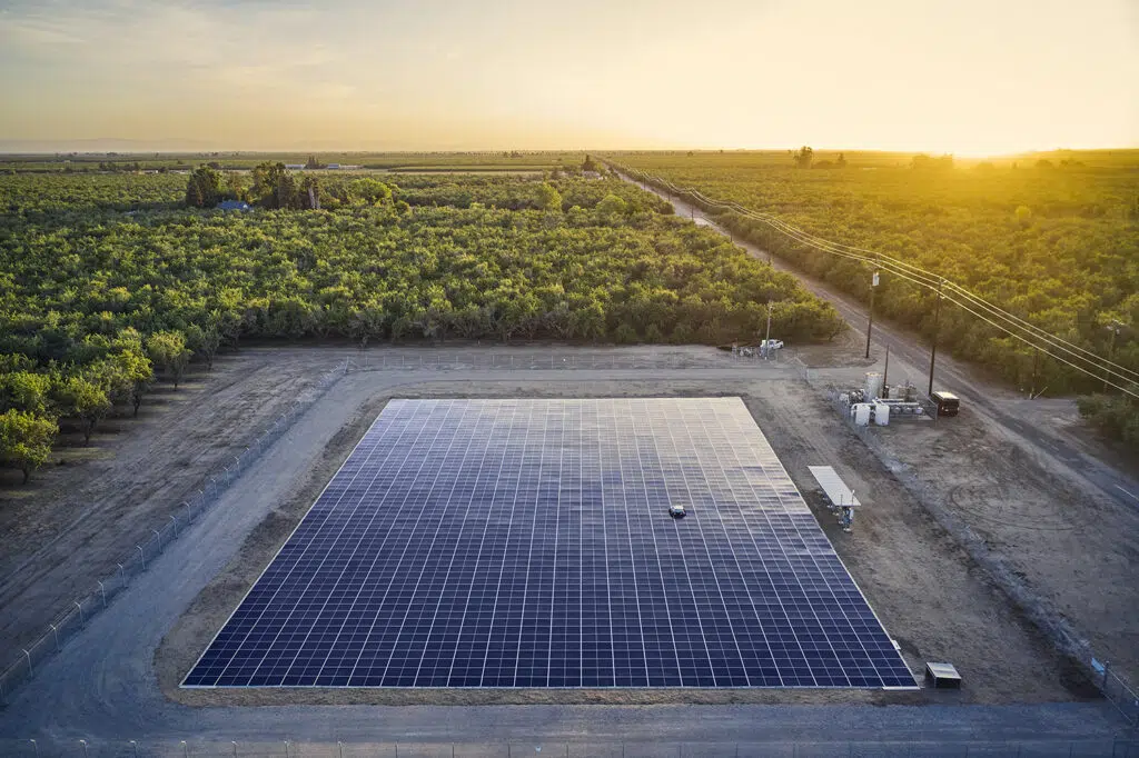 An-earth-mounted-solar-in-Madera-County-CA-awaken