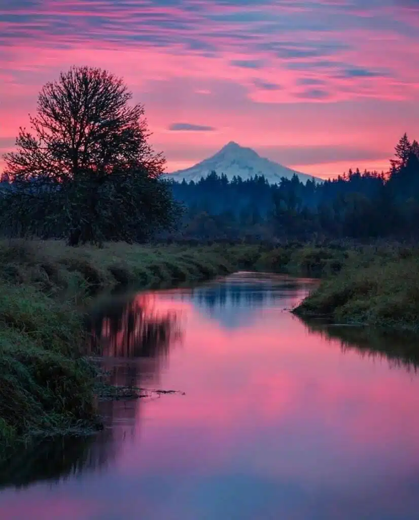 Mt Hood Oregon - photo by @kristarphoto awaken