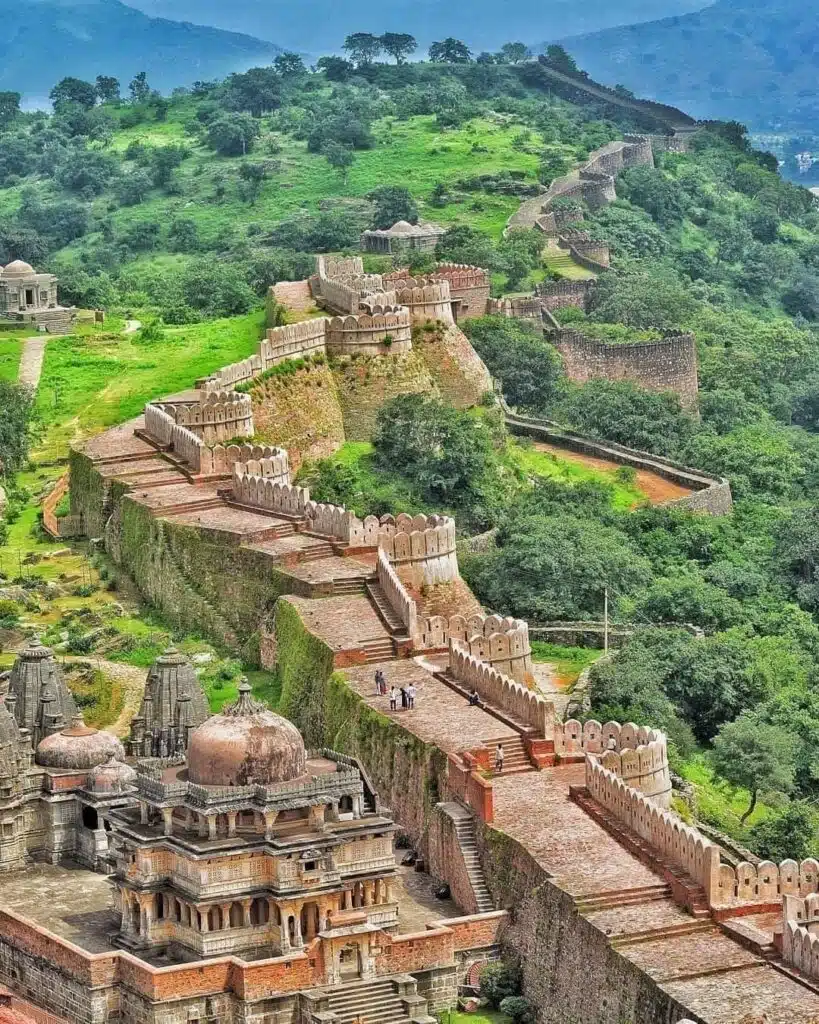 THE GREAT WALL OF INDIA IN RAJASTHAN-awaken