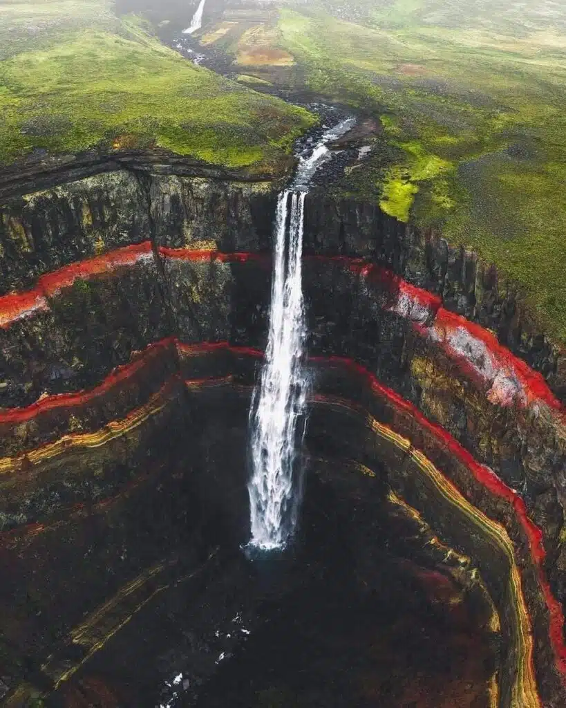 Hengifoss Waterfall, Iceland-awaken