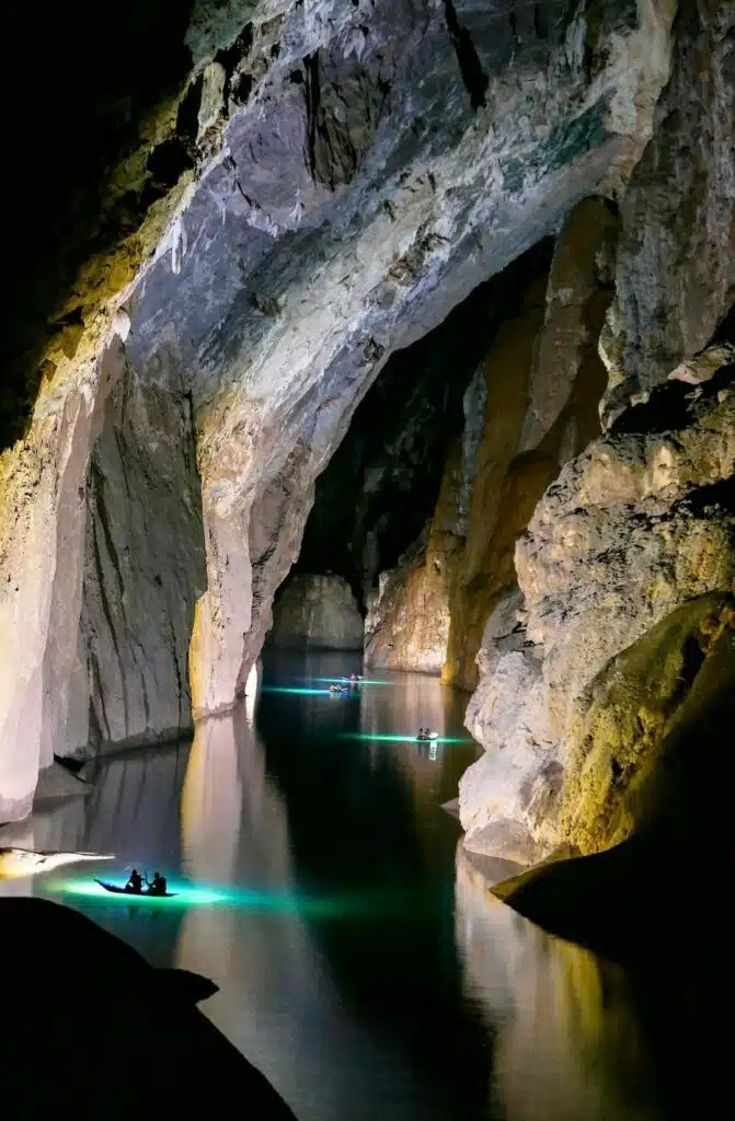 Son Doong cave - The world’s largest cave that has its own climate and river-awaken