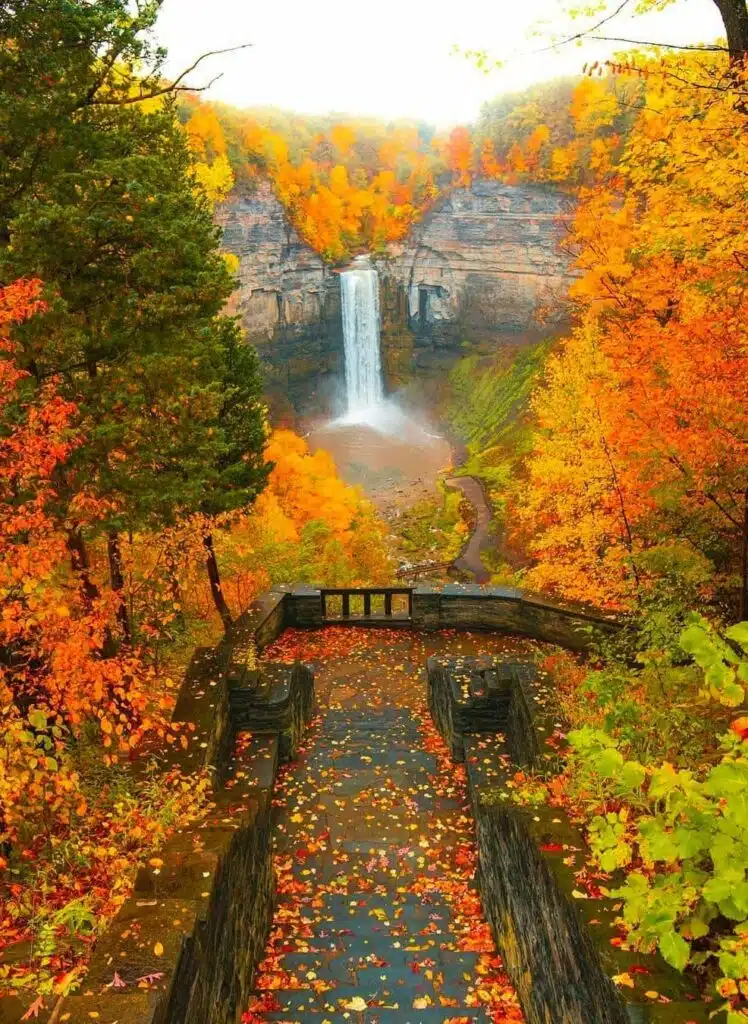 Taughannock Falls, New York, USA-awaken