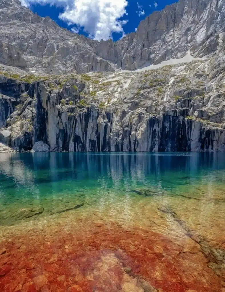 Amazing Precipice Lake in Sequoia National Park, California-awaken