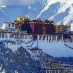 Beautiful Potala Palace, Lhasa, Tibet.-awaken